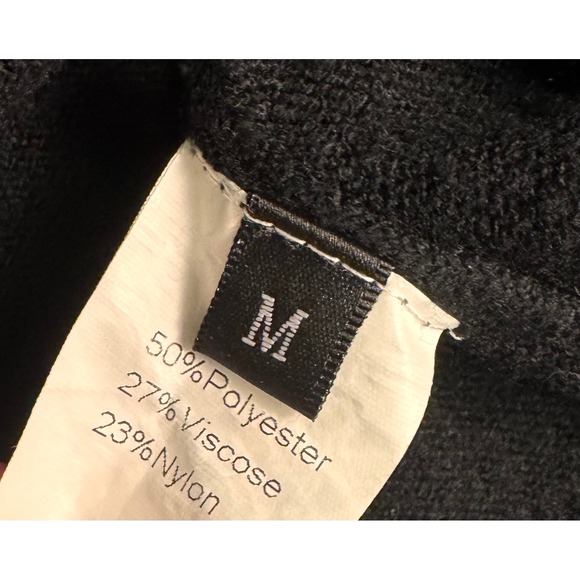 Black Pullover Knit Sweater Crew Neck Long Sleeve Minimalist Top Medium - Picture 2 of 5